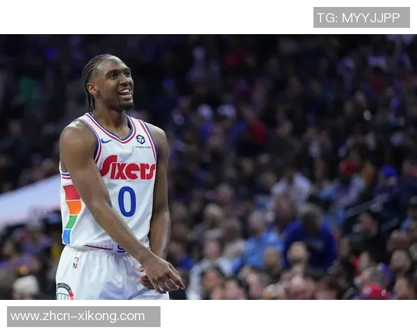 马克西上半场表现全面11投4中贡献12分3篮板4助攻1抢断1盖帽