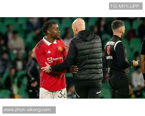 瑞士天空报道那不勒斯冬窗计划租借梅努以增加其出场机会